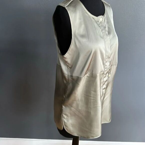 Ann Taylor silk bottom shimmery olive sleeveless hidden button front top. Size 8 - Picture 3 of 8